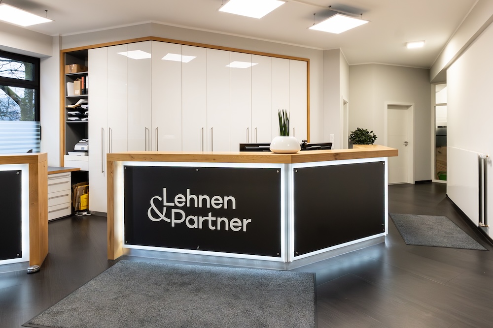 Lehnen & Partner Empfangsbereich am Standort Prüm
