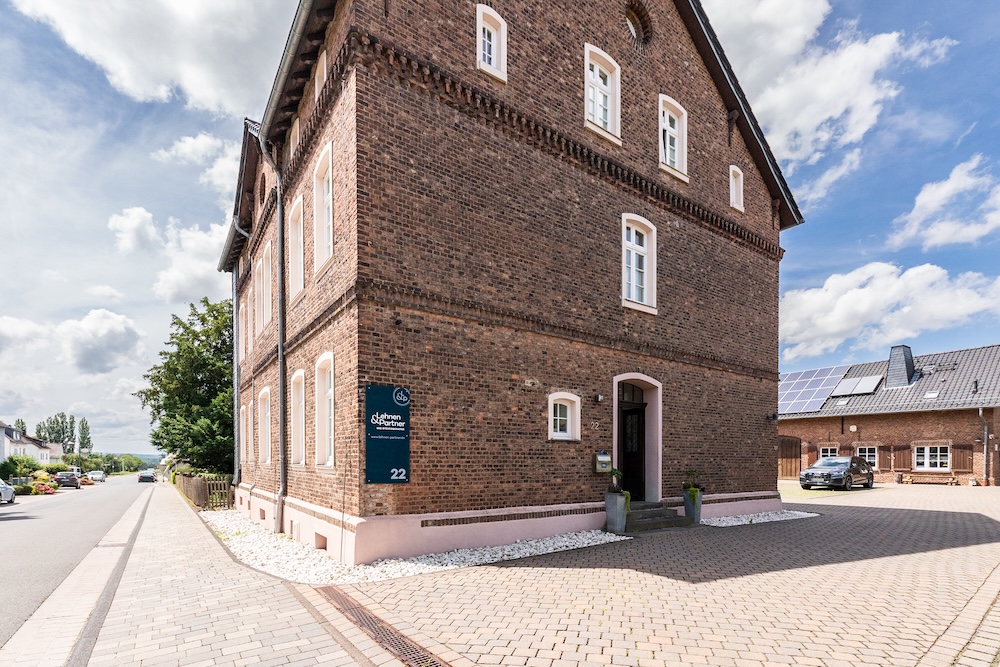 Bürogebäude Steuerberatung Lehnen & Partner am Standort Kirchberg